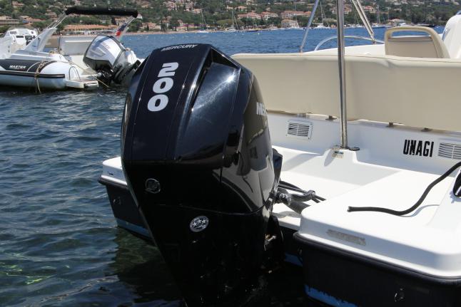 Moteur du Quicksilver 675 Open de Cap-Sea (unagi)