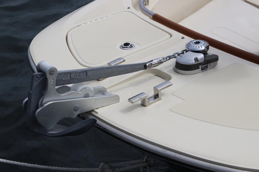 INVICTUS 200FX Guindeau électrique