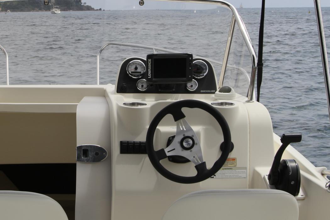 Console 675 Sundeck