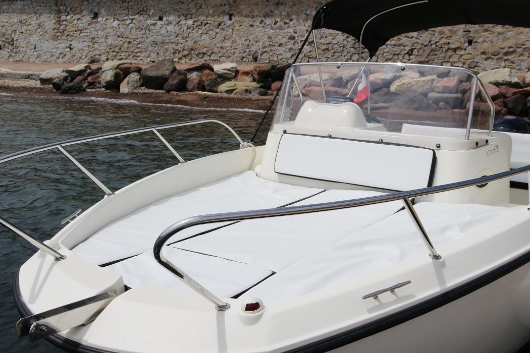 Plage avant 675 Sundeck