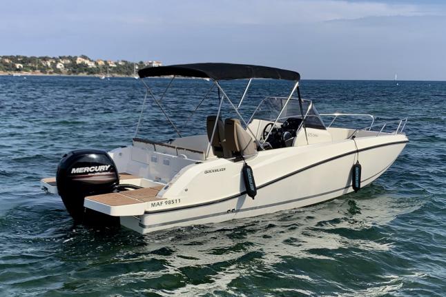 Quicksilver 675 open vue ensemble