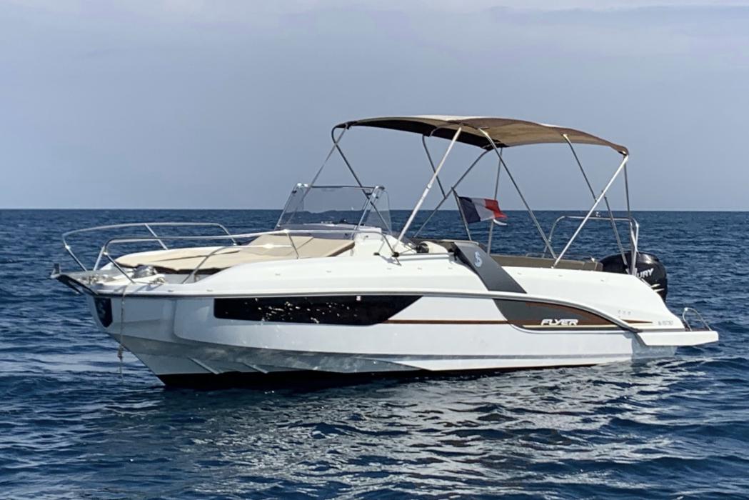 Flyer 7.7 de Beneteau