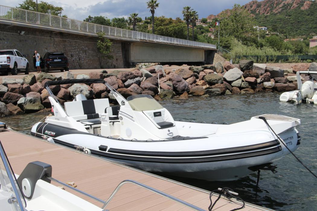 Master 775 vue d'ensemble